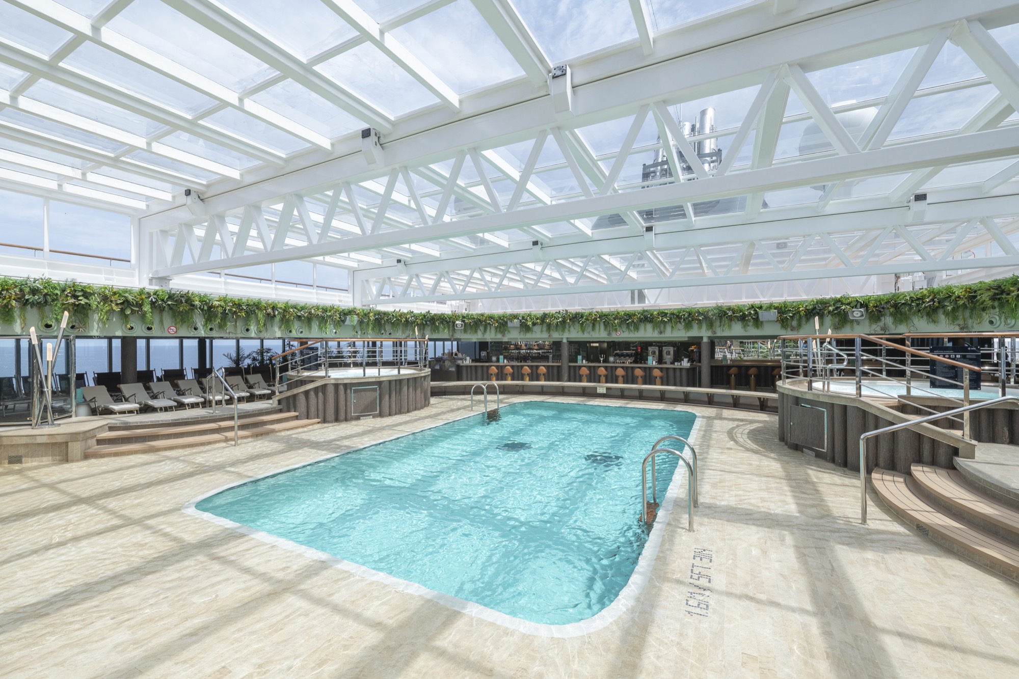 MSC Cruises MSC Seaview Pool 1.jpg